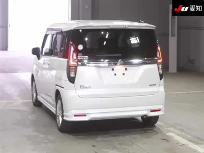 Mitsubishi DELICA D2