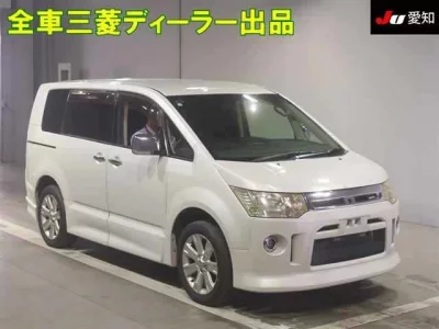 Mitsubishi DELICA D5
