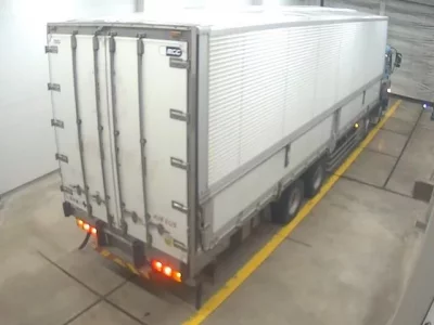 Isuzu TRUCK