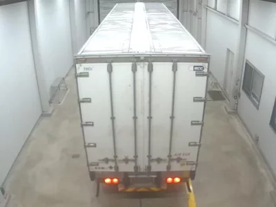 Isuzu TRUCK