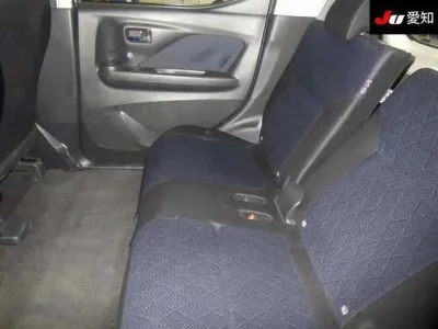 Mitsubishi EK X