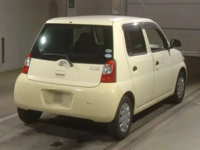 Daihatsu Esse