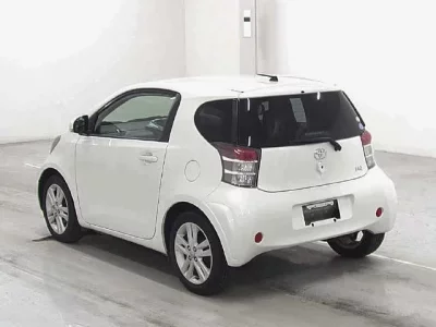 Toyota IQ