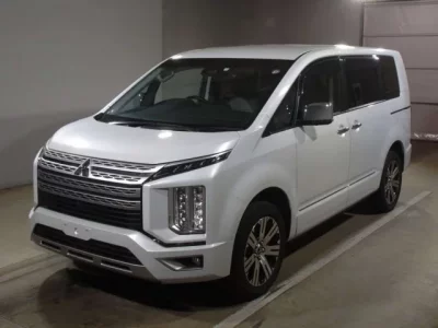 Mitsubishi DELICA D5