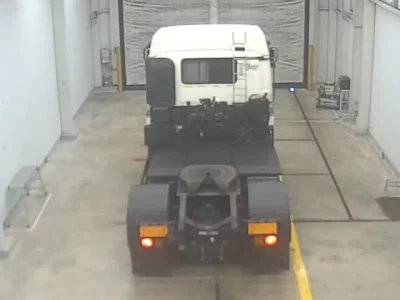 Isuzu TRUCK
