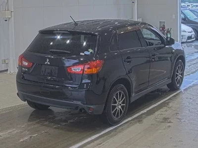Mitsubishi RVR