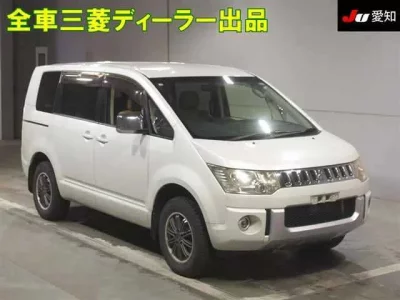 Mitsubishi DELICA D5