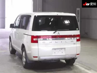 Mitsubishi DELICA D5