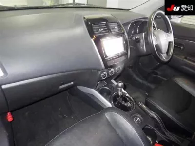 Mitsubishi RVR