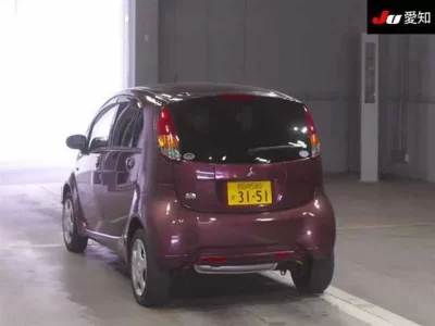 Mitsubishi I
