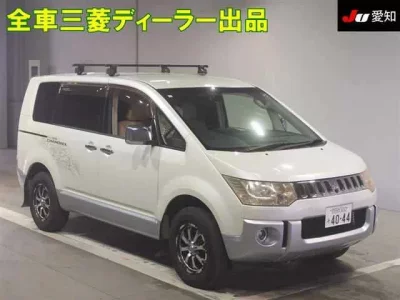 Mitsubishi DELICA D5