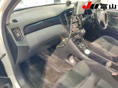 Toyota KLUGER