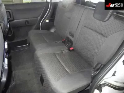 Mitsubishi DELICA D2