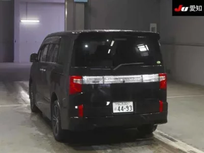 Mitsubishi DELICA D5