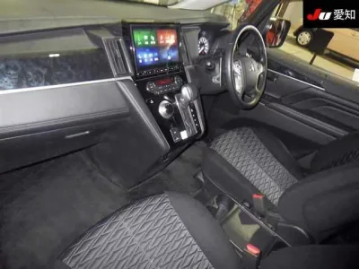 Mitsubishi DELICA D5