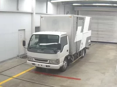 Isuzu ELF