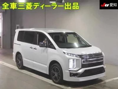 Mitsubishi DELICA D5