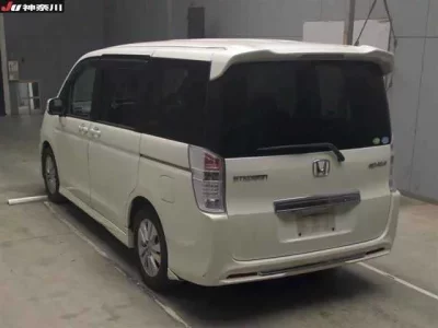 Honda STEP WAGON