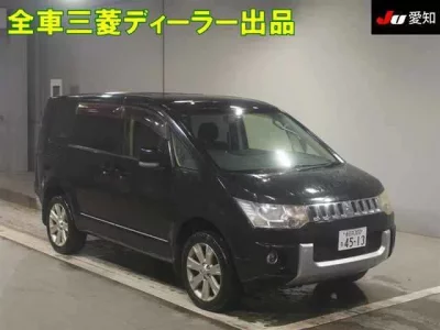 Mitsubishi DELICA D5