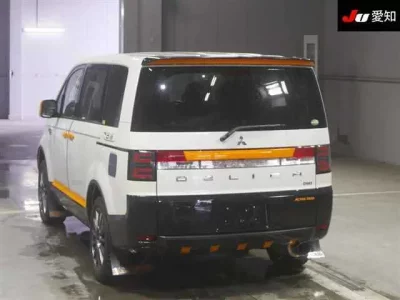 Mitsubishi DELICA D5