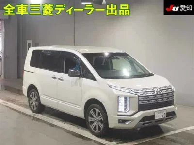 Mitsubishi DELICA D5