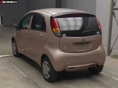 Mitsubishi I