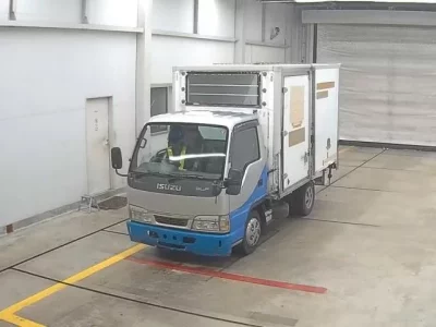 Isuzu ELF