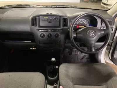 Toyota SUCCEED