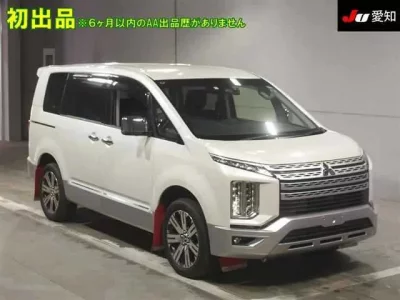 Mitsubishi DELICA D5