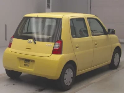 Daihatsu Esse
