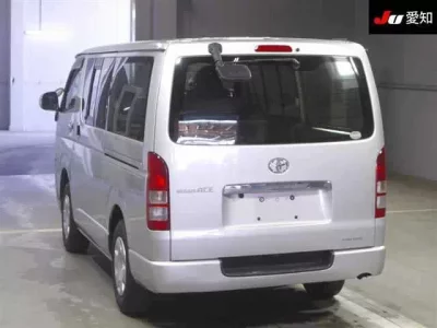 Toyota REGIUS ACE VAN