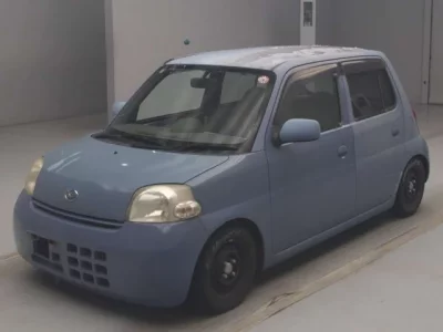Daihatsu Esse