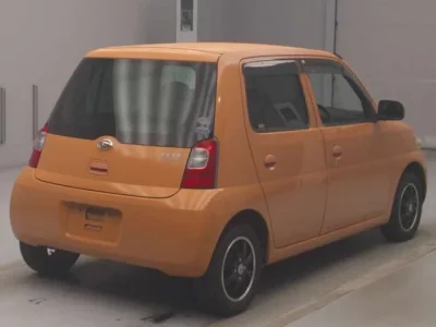 Daihatsu Esse