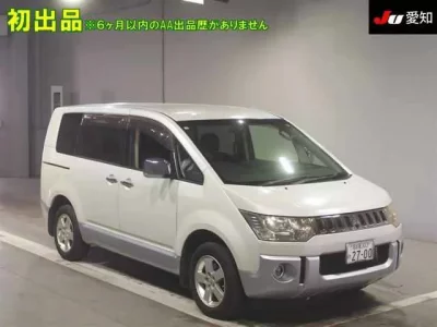 Mitsubishi DELICA D5