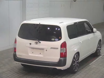Toyota SUCCEED