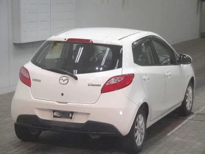 Mazda DEMIO