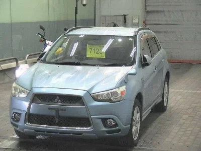 Mitsubishi RVR