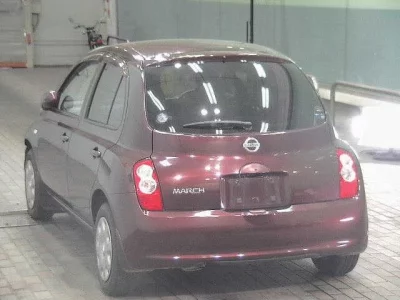 Nissan MARCH