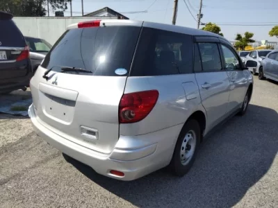 Mitsubishi LANCER VAN