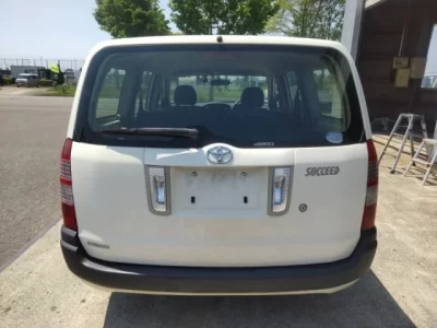 Toyota SUCCEED