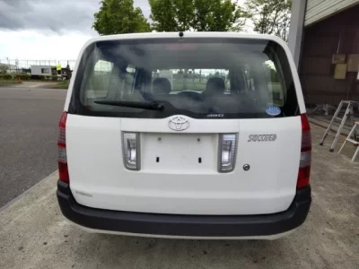 Toyota SUCCEED