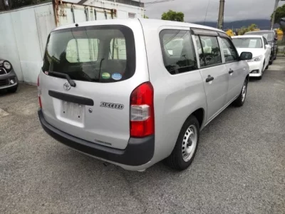 Toyota SUCCEED