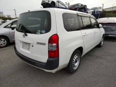 Toyota SUCCEED