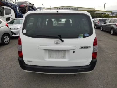 Toyota SUCCEED