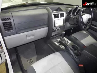 Dodge NITRO