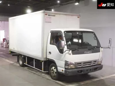 Isuzu ELF