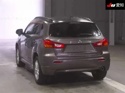 Mitsubishi RVR