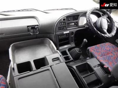 Isuzu TRUCK