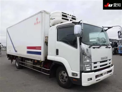 Isuzu TRUCK