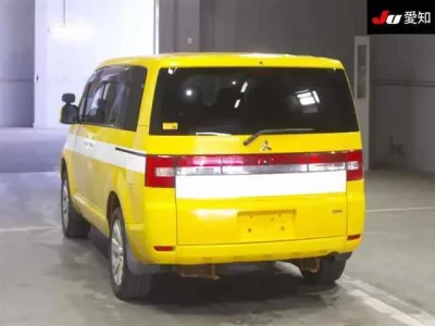 Mitsubishi DELICA D5